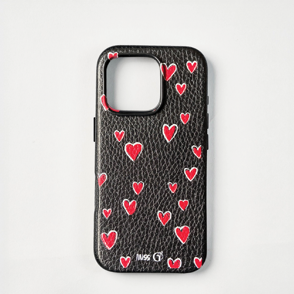 Coque cuir motif cœurs rouges et blancs