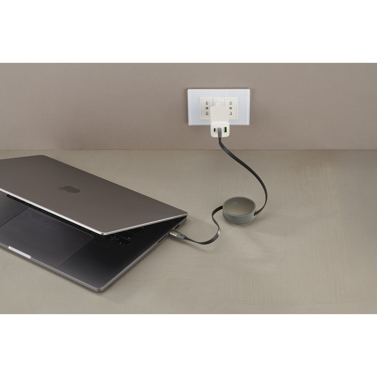 Einziehbares USB-C/USB-C-Kabel